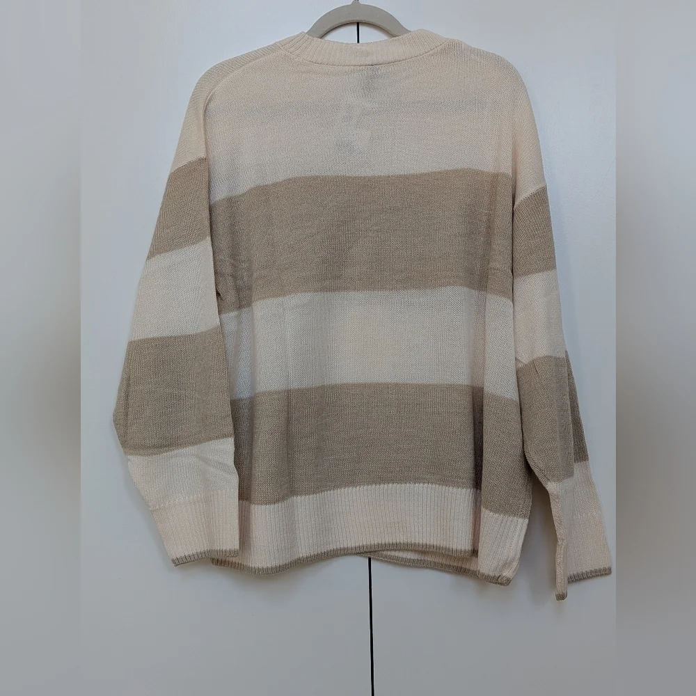 H&M NWT Women's Beige and Cream Striped Sweater - Picture 3 of 8